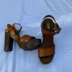 Mossimo Boho Woden heels